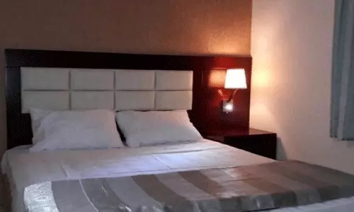 هتل تعطیلات کیش